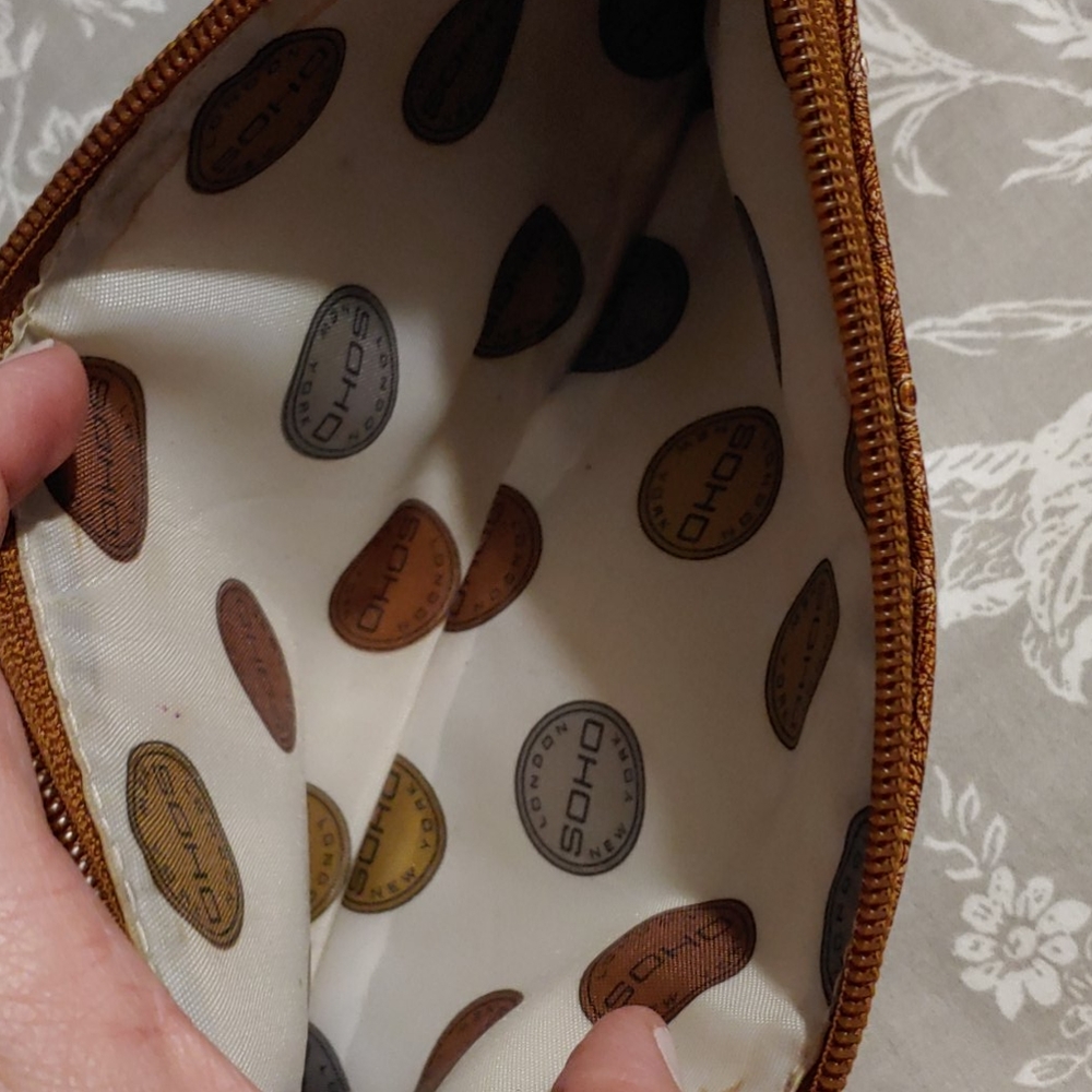 Soho zipper pouch